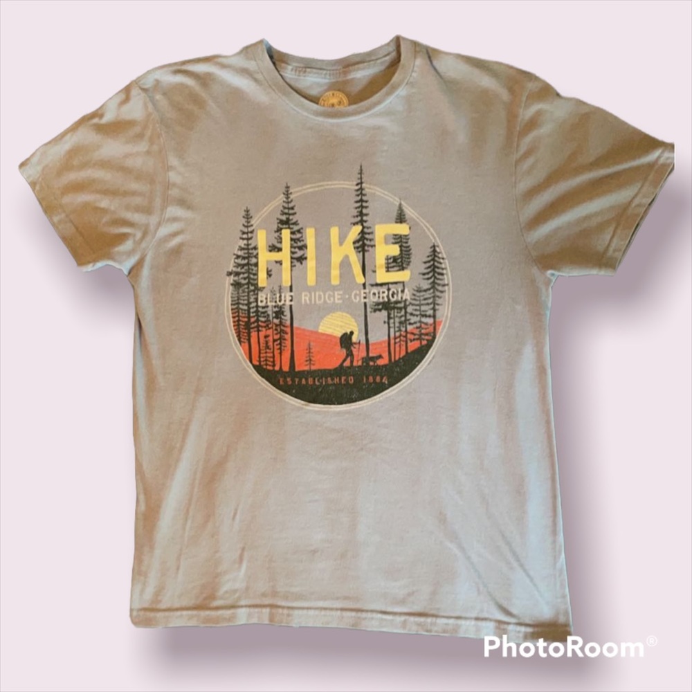 Duck company T-shirt. Medium “Hike Blue Ridge GA”